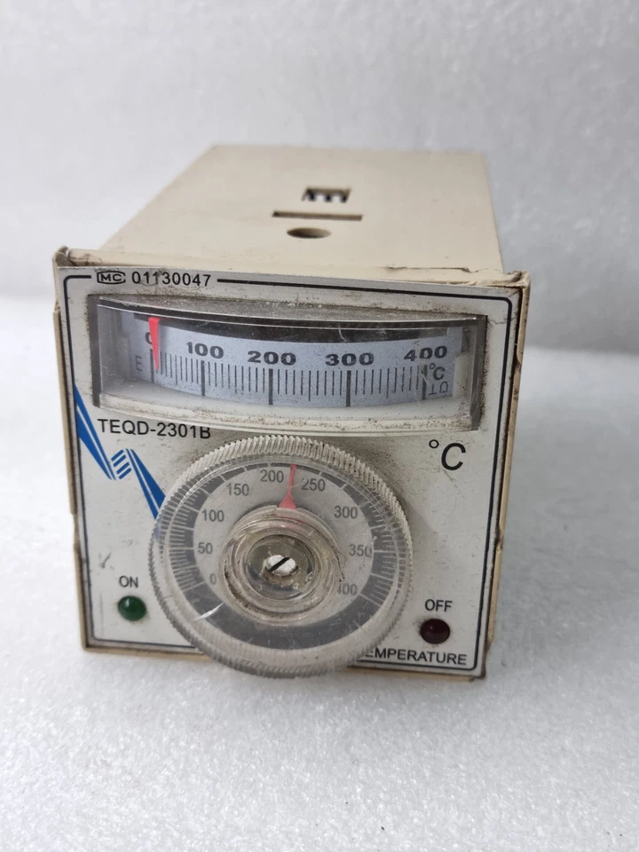 ANALOG TEMPERATURE CONTROLLER MC TEQD-2301B